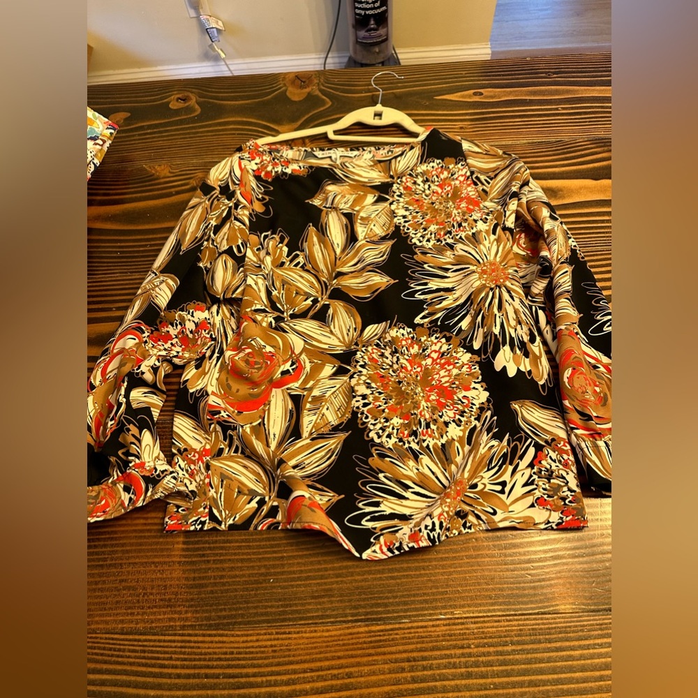 Trina Turk size small blouse